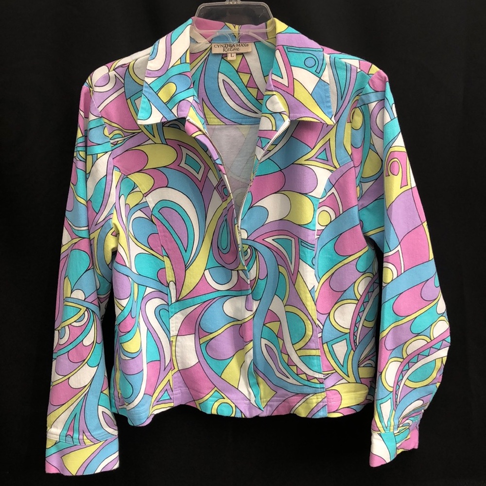 Lightweight short jacket. Lg.